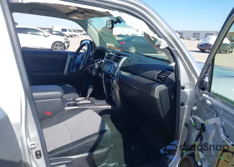 2016 Toyota 4Runner Sr5 из США, поврежденный, VIN JTEZU5JR7G5111319